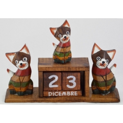 Calendario con 3 gatti in legno